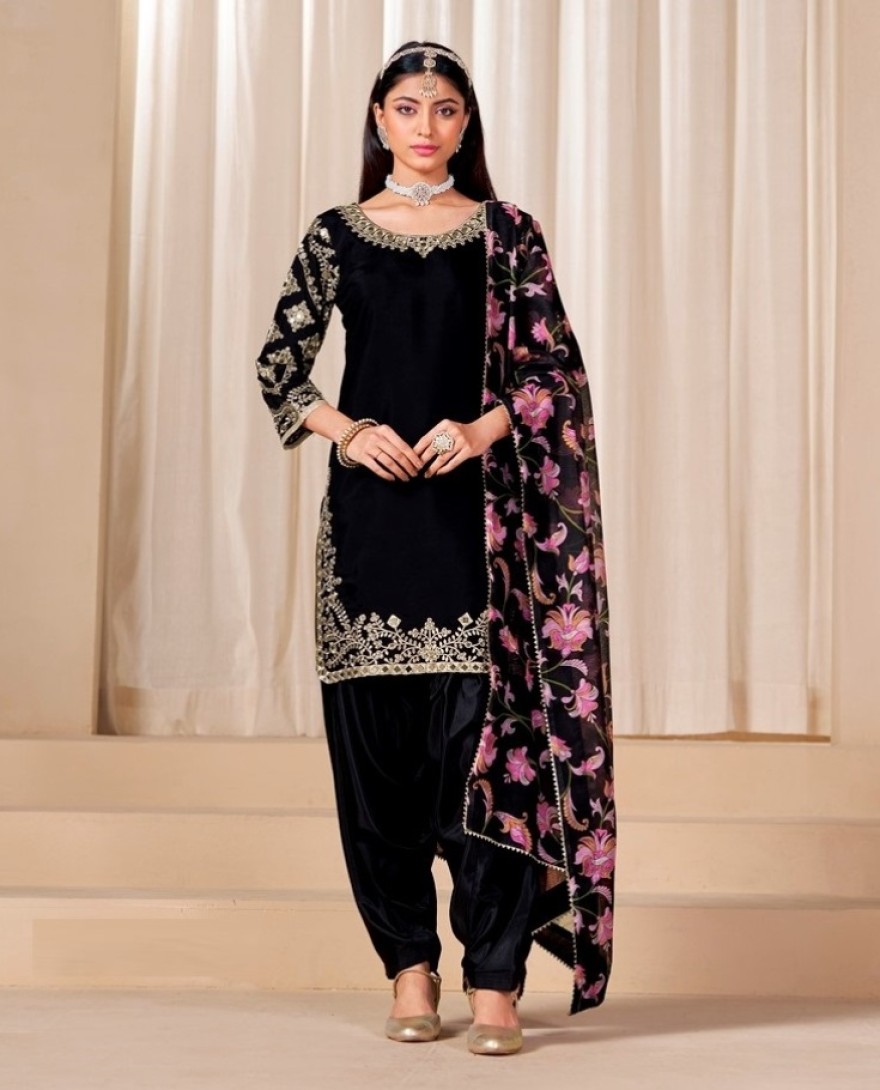 225-black - Mirror Work Black Embroidered Punjabi Suit